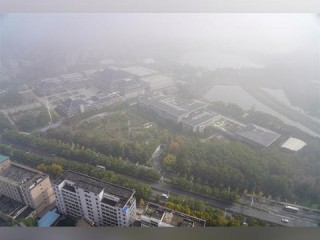 武汉天气15天，从一秒入冬到随机播放，在江城的天气变幻中读懂生活