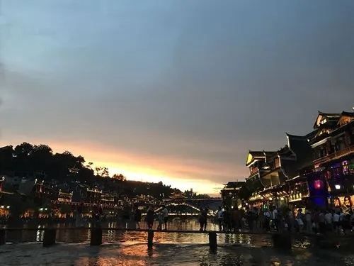 长沙与张家界,15天至30天的天气变化,如何规划你的湘西之旅 长沙与张家界,15天至30天的天气变化,如何规划你的湘西之旅