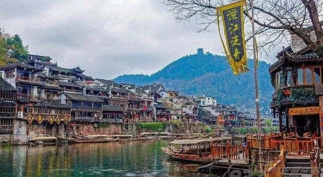 凤凰古城在湖南哪个市？探访湘西秘境，寻觅沈从文笔下的边城
